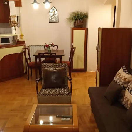Simon's Apartment *