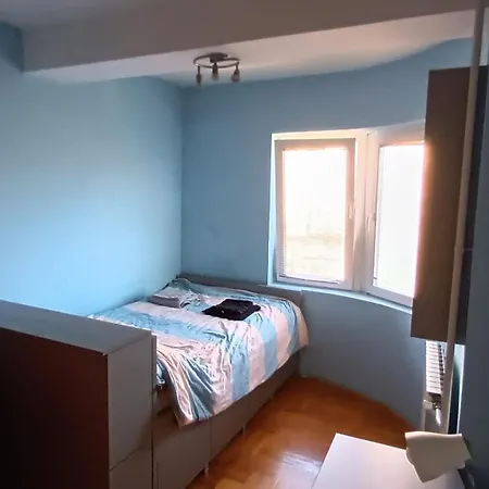 Simon's * Skopje