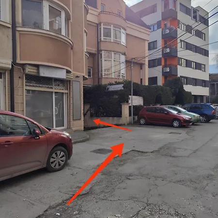 Simon's Apartment *